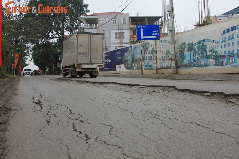 Ha Noi: Duong Son Dong - Song Phuong nut toac, xuong cap nghiem trong-Hinh-3