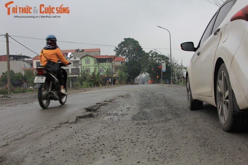 Ha Noi: Duong Son Dong - Song Phuong nut toac, xuong cap nghiem trong-Hinh-7