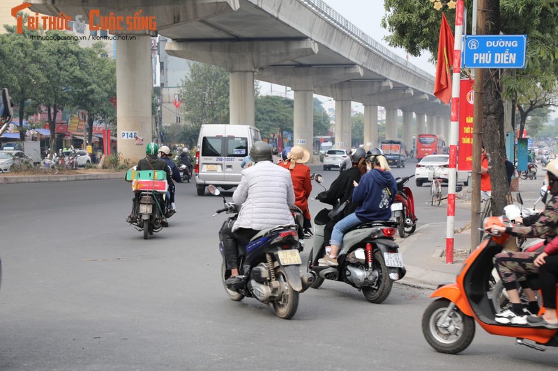 Quoc lo 32 cua ngo phi Tay Ha Noi “lot xac” don Tet-Hinh-2