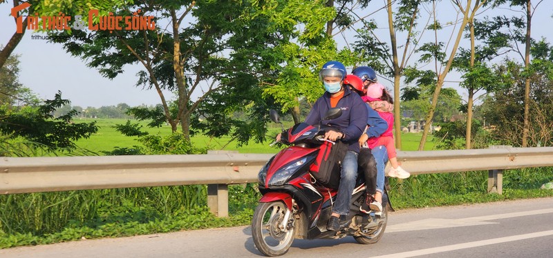 Chua het nghi le, nguoi dan linh kinh do dac ve Ha Noi som-Hinh-2