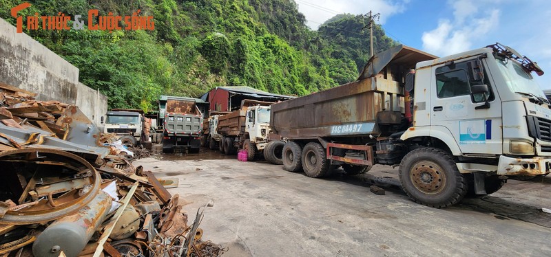 Quang Ninh: Chua di doi xuong “mo” o to cu, Ai chiu trach nhiem?-Hinh-10