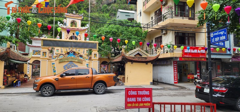 Can canh tuyen pho di bo dau tien cua TP. Ha Long sap khai truong-Hinh-8