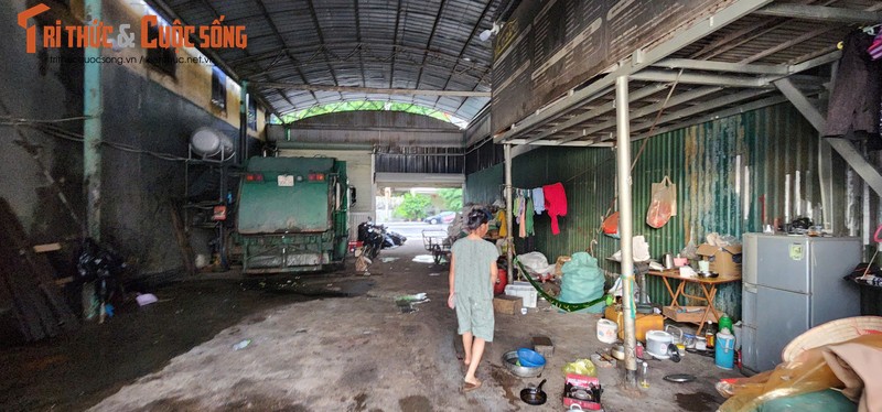 Ben pha Bai Chay - chung nhan lich su bi bo hoang, lam noi chua rac-Hinh-11