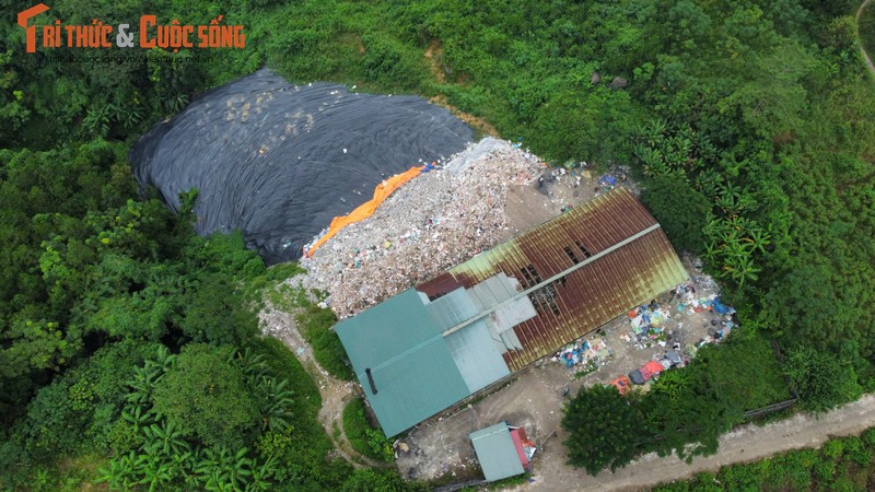 Hoa Binh: Can canh bai rac tren nui ri nuoc thai o nhiem moi truong