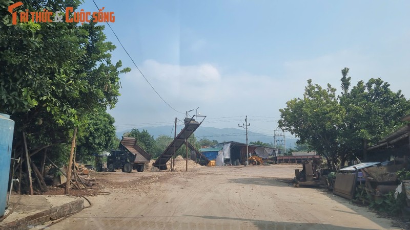 Nhuc nhoi loat xuong dam go hoat dong trai phep o Hoa Binh-Hinh-3