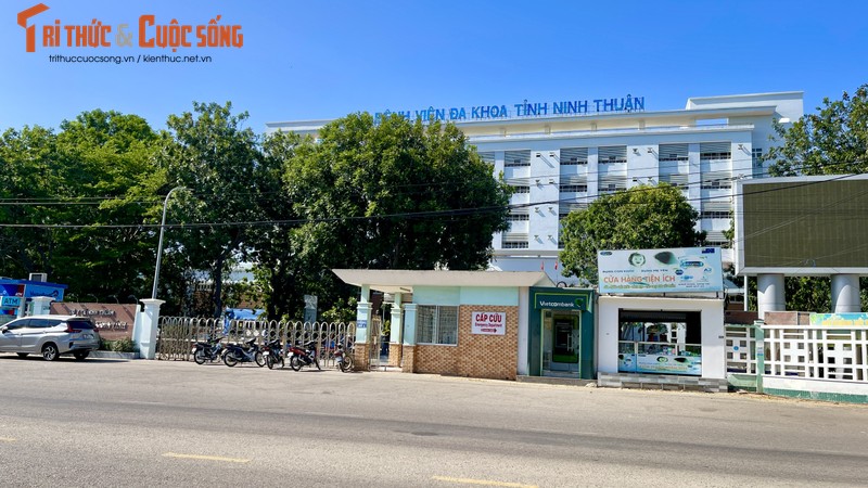 Ninh Thuan: Goi thiet bi y te hon 2,3 ty ve tay Cty Nano-Hinh-2