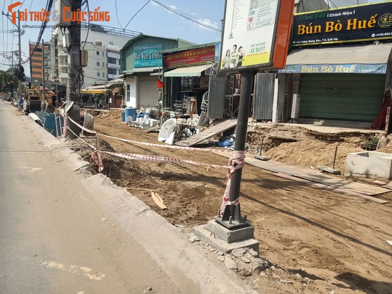 View - 	 Đơn vị nào đang thi công đường Dương Quảng Hàm mở rộng?