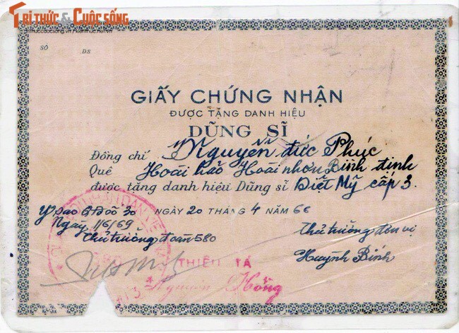 Cuu trung ta Nguyen Duc Phuc: “Toi khoc nghen truoc them chien thang 30/4/1975“-Hinh-4