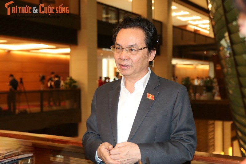 DBQH Hoang Van Cuong: Nganh giao duc o ta “lam dau tram trieu ho”