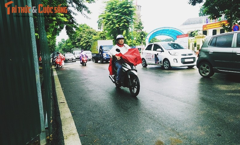 Ngan ngam canh dao xoi nham nho o cong vien Le Nin, Ha Noi-Hinh-3