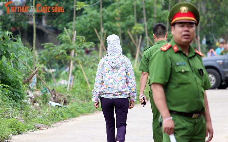 Can canh thuc nghiem hien truong giet nam sinh, nhet bao tai-Hinh-7