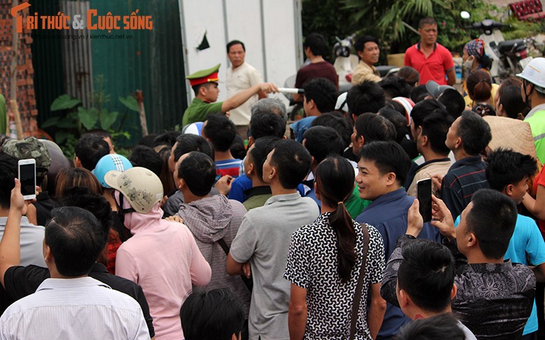 Can canh thuc nghiem hien truong giet nam sinh, nhet bao tai-Hinh-9