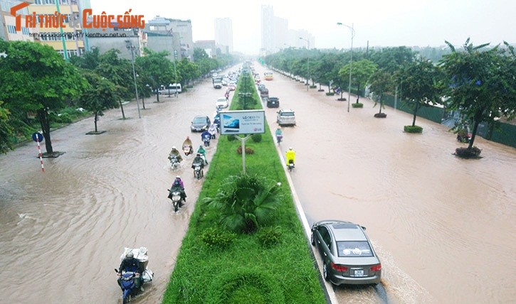 Anh: Mua suot dem, duong Ha Noi ngap sau trong bien nuoc-Hinh-6