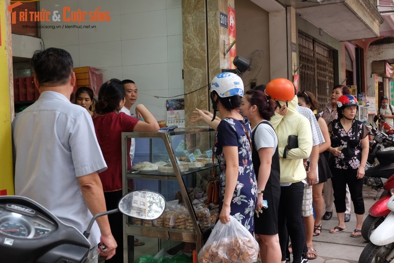 Banh trung thu Bao Phuong “hot” nhat Thu do vang ve khac thuong-Hinh-15