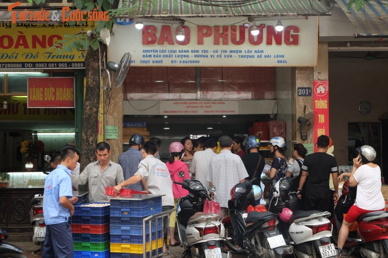 Banh trung thu Bao Phuong “hot” nhat Thu do vang ve khac thuong-Hinh-8