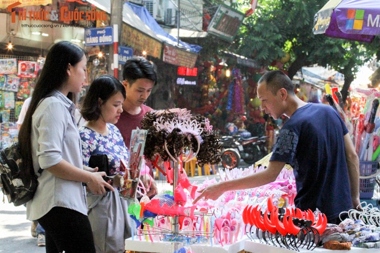 Nguoi dan Ha Noi choi Trung thu som, 