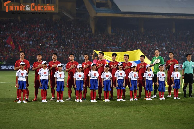 Viet Nam vao ban ket AFF Cup voi ngoi dau bang-Hinh-11