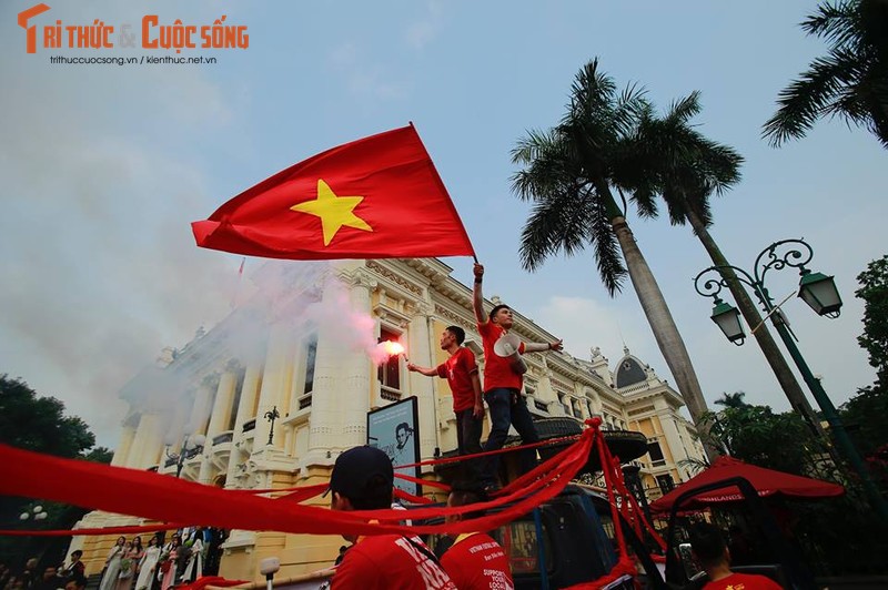 Viet Nam vao ban ket AFF Cup voi ngoi dau bang-Hinh-15