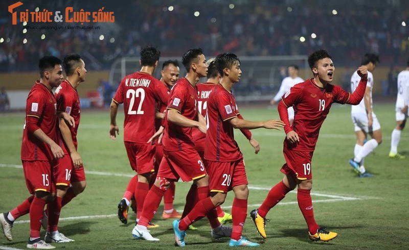 Viet Nam vao ban ket AFF Cup voi ngoi dau bang-Hinh-5