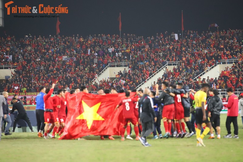 Doi tuyen Viet Nam vo dich AFF Cup va nhung hinh anh khong the quen