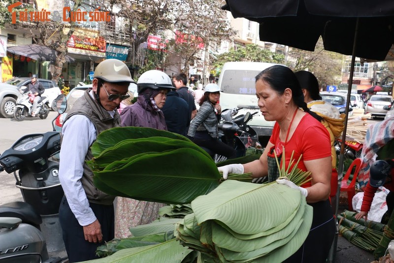 Can canh cho la dong Ha Noi ngay giap Tet-Hinh-11