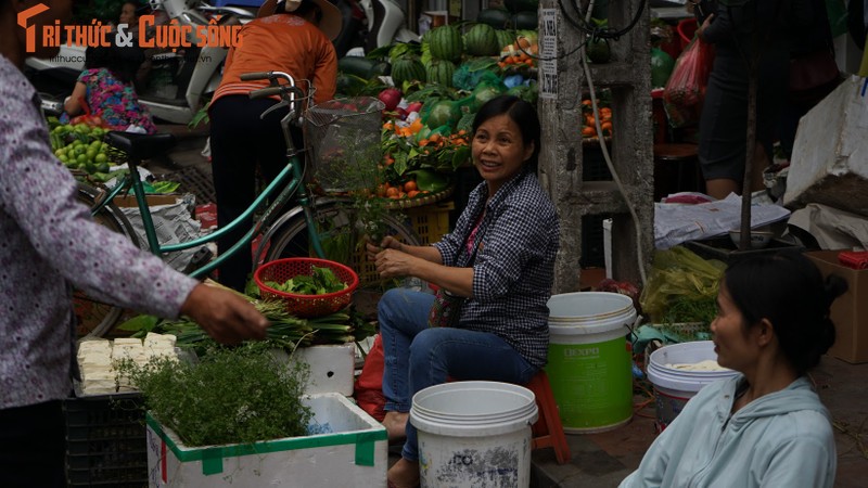 Chieu 30 Tet, ngam pho phuong Ha Noi binh yen den la-Hinh-8