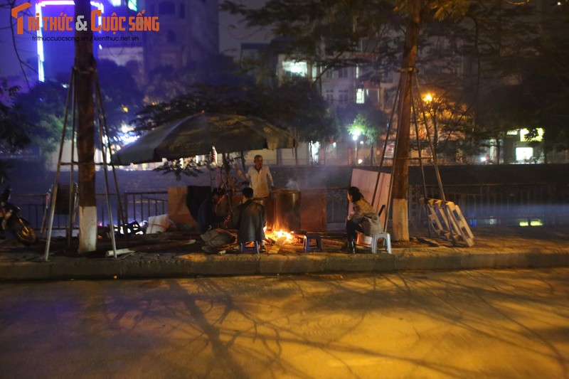 Nguoi dan Ha Noi vui thu trong banh chung cho troi sang-Hinh-9