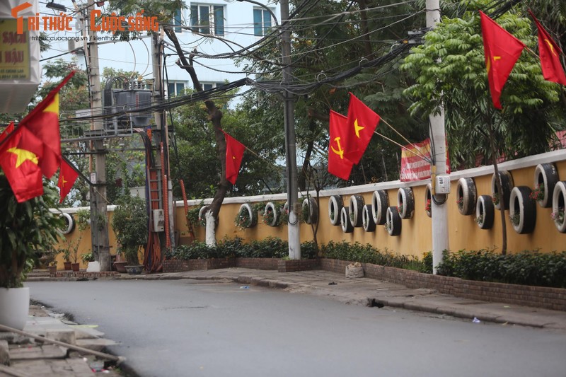 Chieu 30 Tet, Ha Noi vang lang den la thuong khien long nguoi xao xuyen-Hinh-9