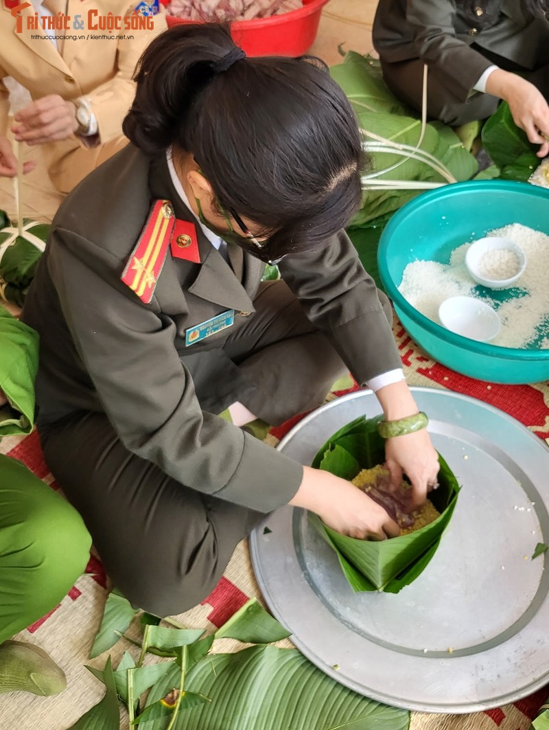 Tro tai goi banh chung, “khac tinh” cua lua khien ai nhin cung me-Hinh-6