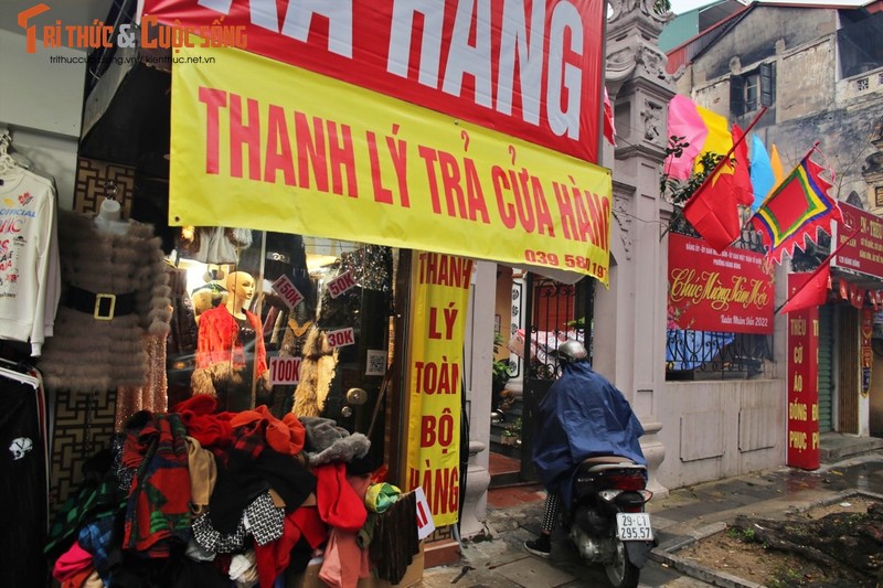 Shop quan ao xa hang, via he pho Hang Bong bi “nuot chung“-Hinh-2