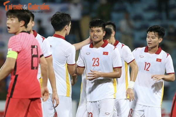 Thang nhe U20 Han Quoc, U23 Viet Nam con nhieu viec truoc SEA Games-Hinh-3