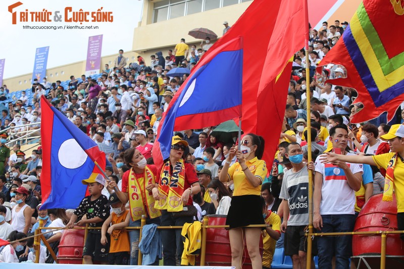 CDV Lao bien Thien Truong thanh san nha mon bong da nam SEA Games 31-Hinh-5