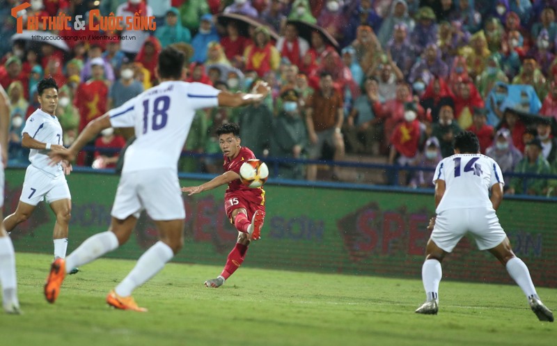 Tien Linh kem duyen, U23 Viet Nam hoa dang tiec tai SEA Games 31-Hinh-3