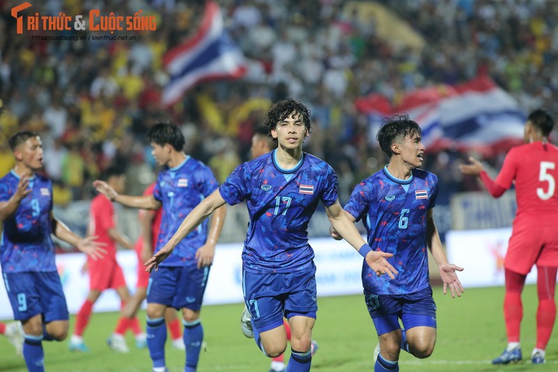 Thang 5 sao Singapore, U23 Thai Lan tro lai voi cuoc dua ban ket-Hinh-3