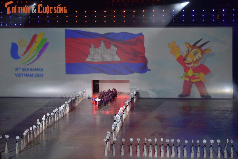 Truc tiep Le khai mac SEA Games 31: Dang cap, hoanh trang, ruc ro-Hinh-11