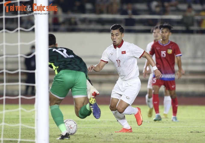 Lao 0-6 Viet Nam: “Chien binh Sao Vang” thi uy tai AFF CUP 2022-Hinh-2