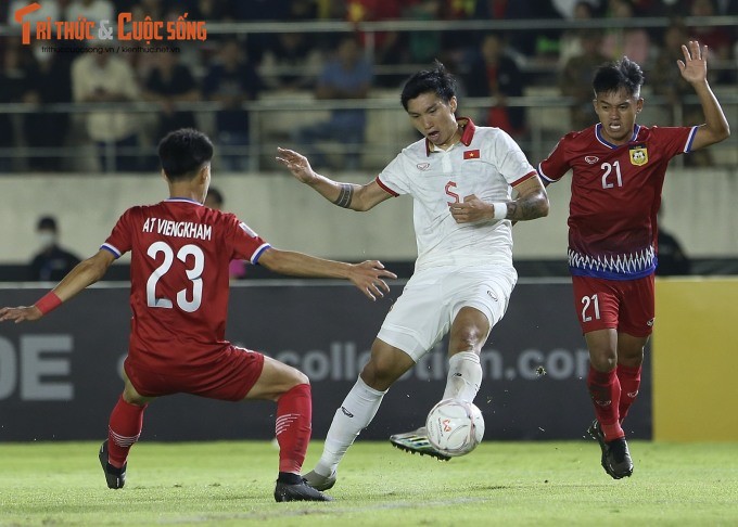Lao 0-6 Viet Nam: “Chien binh Sao Vang” thi uy tai AFF CUP 2022-Hinh-3