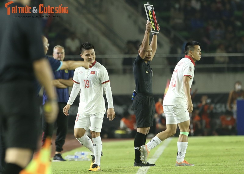 Lao 0-6 Viet Nam: “Chien binh Sao Vang” thi uy tai AFF CUP 2022-Hinh-6