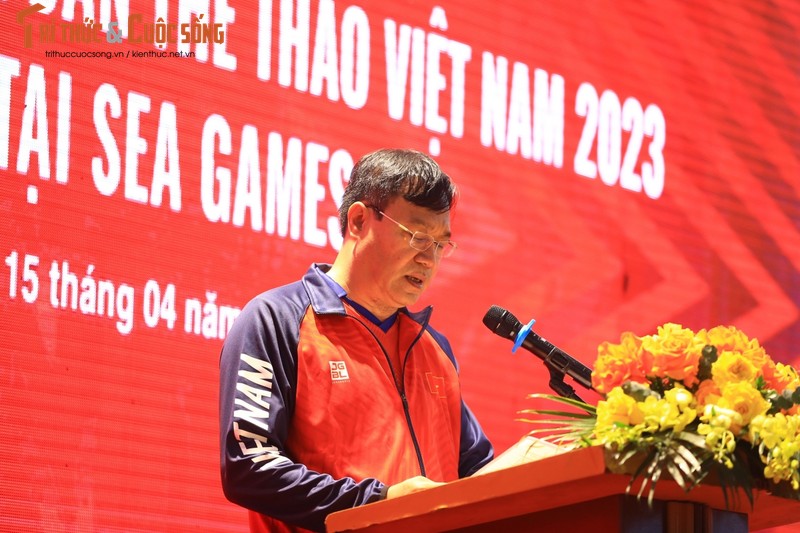 Ra mat trang phuc doan the thao Viet Nam tai SEA Games 32-Hinh-2