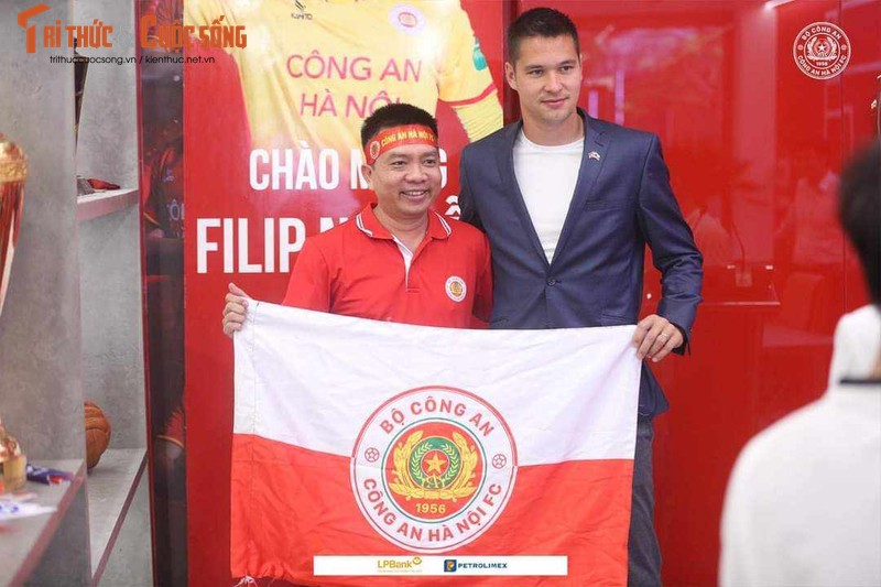 Filip Nguyen tin tuong vao nhan duyen khi ki hop voi CLB CAHN-Hinh-2