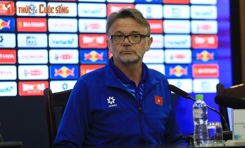 HLV Troussier dat muc tieu cho tuyen Viet Nam tai Asian Cup 2023