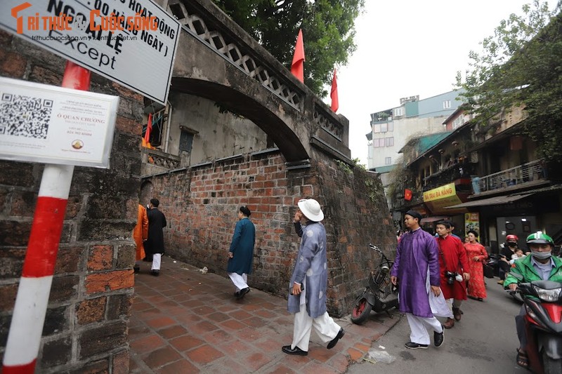 Dien co phuc dao choi Tet, phong vi chuan Ha Noi pho-Hinh-8