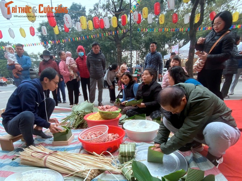 Dan chung cu “len lua” luoc banh chung, am long tinh lang nghia xom-Hinh-4