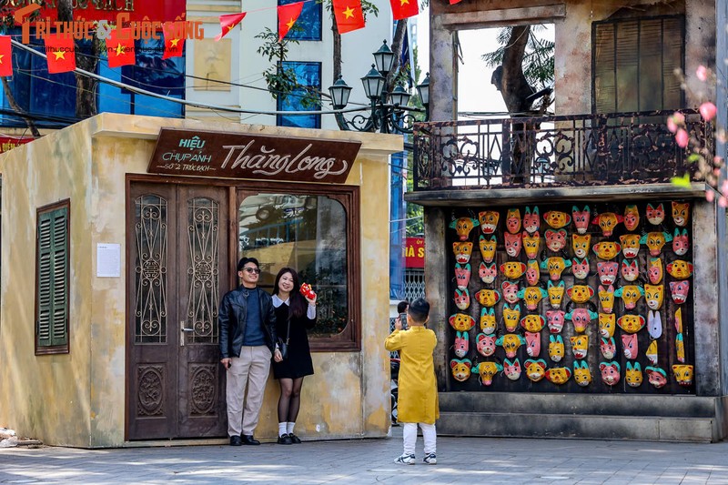 Ha Noi: Lo dien diem du xuan moi tai Dao Ngoc - Ngu Xa-Hinh-8