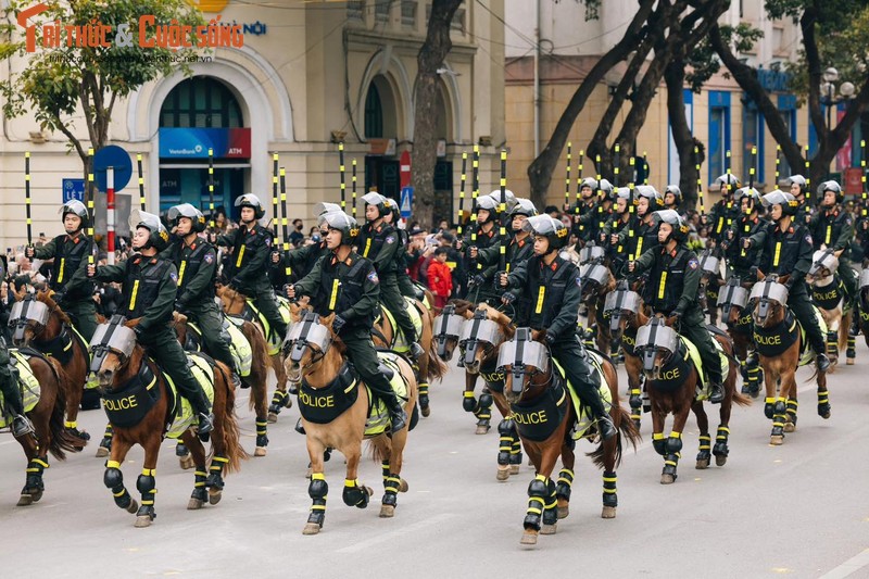 Hoanh trang Le dieu binh, dieu hanh “Vinh quang Cong an nhan dan