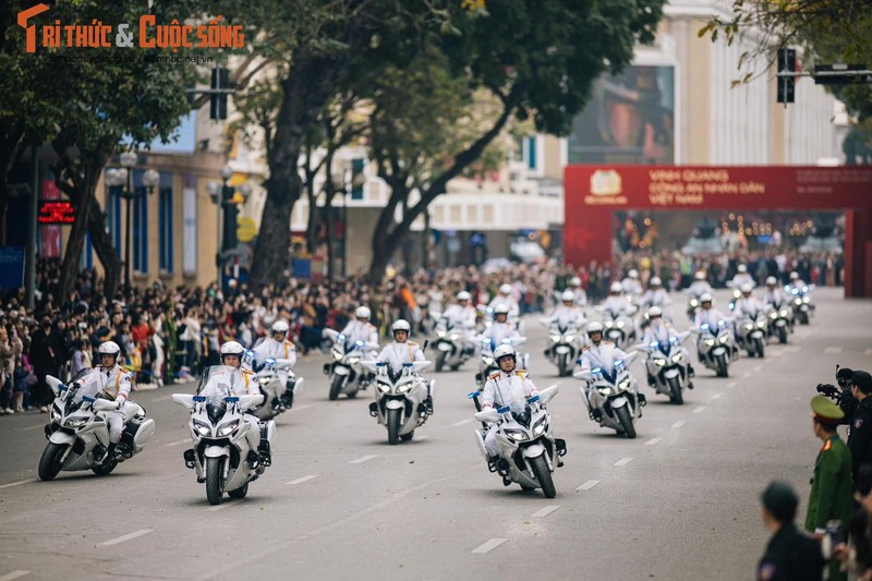 Hoanh trang Le dieu binh, dieu hanh “Vinh quang Cong an nhan dan