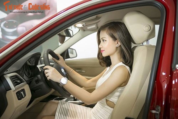 Ca si Duong Hoang Yen sam xe hop BMW hon 1,4 ty-Hinh-5