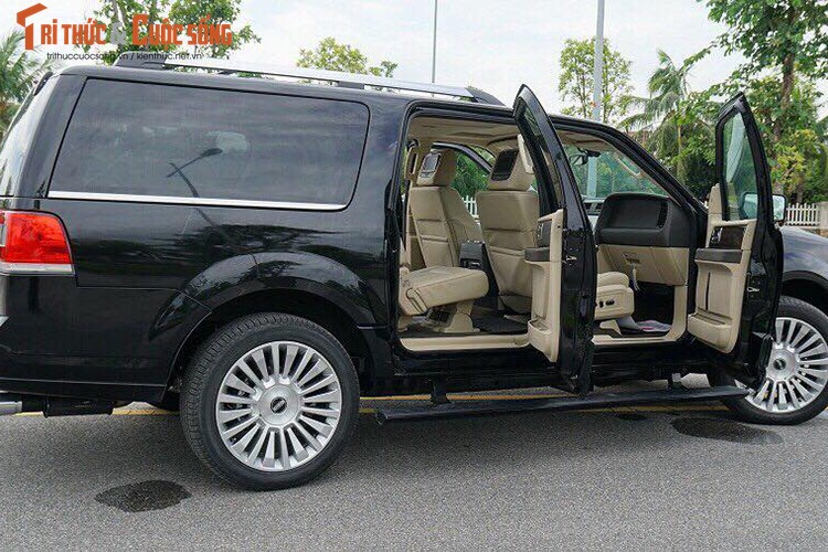 Can canh sieu SUV tien ty Lincoln Navigator L 2015 tai VN-Hinh-5