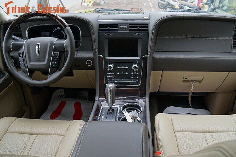 Can canh sieu SUV tien ty Lincoln Navigator L 2015 tai VN-Hinh-6