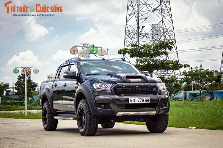 Ford Ranger Wildtrak gia 800 trieu 